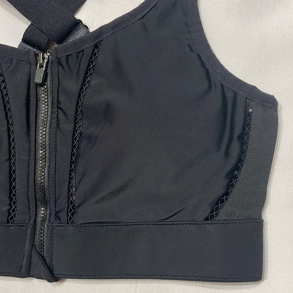 Fabletics Zoe High Impact Sports Bra - Picture 6 of 11